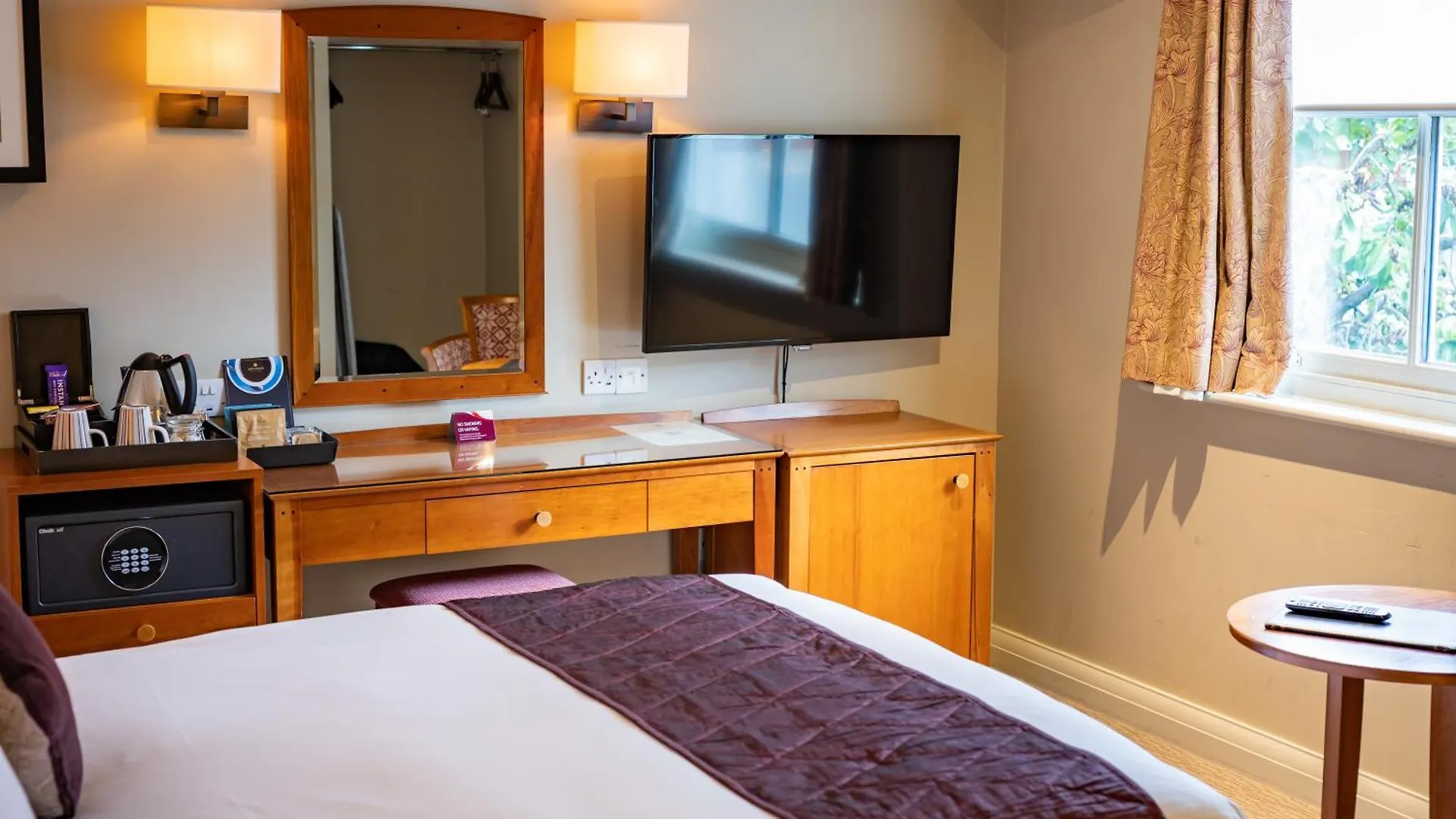 The Red Lion Hotel Hillingdon