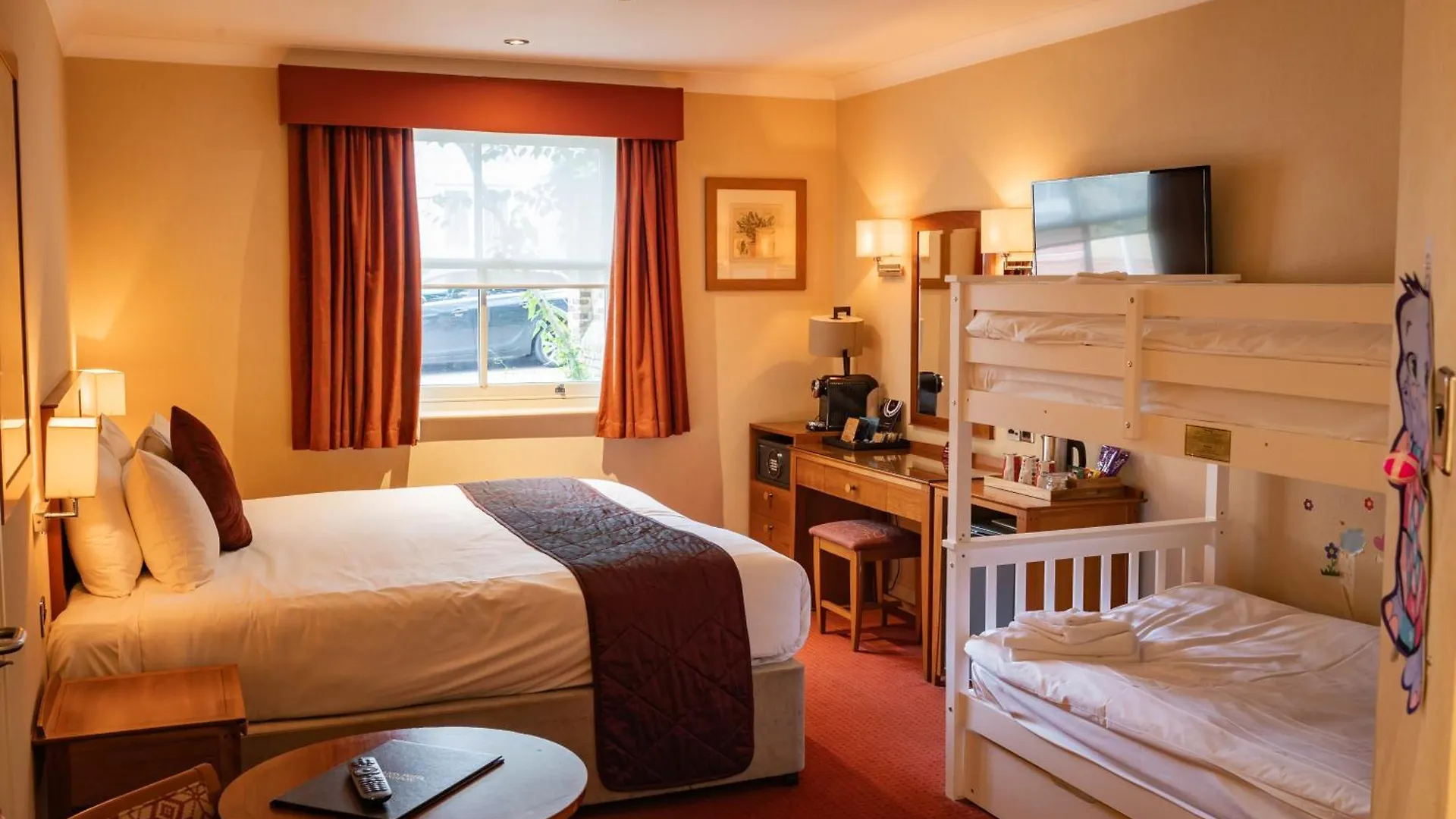 The Red Lion Hotel Hillingdon 3*,