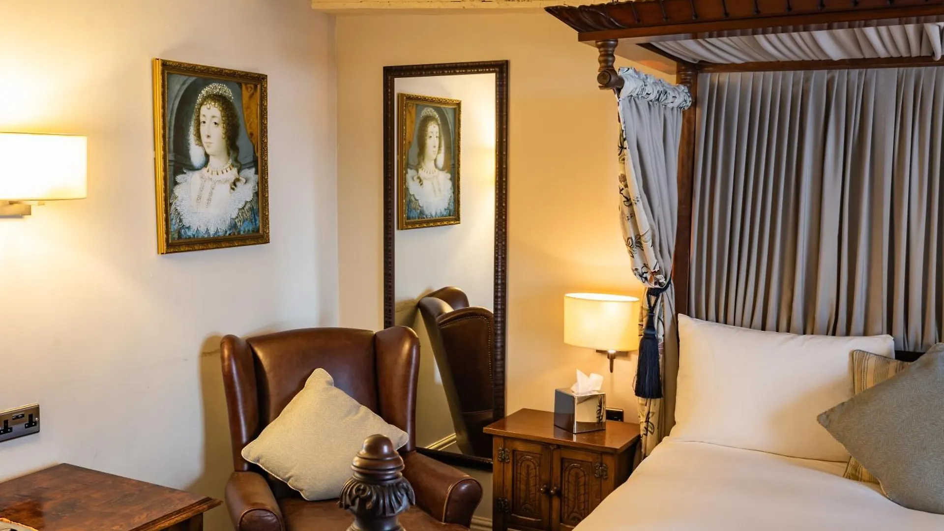 The Red Lion Hotel Hillingdon