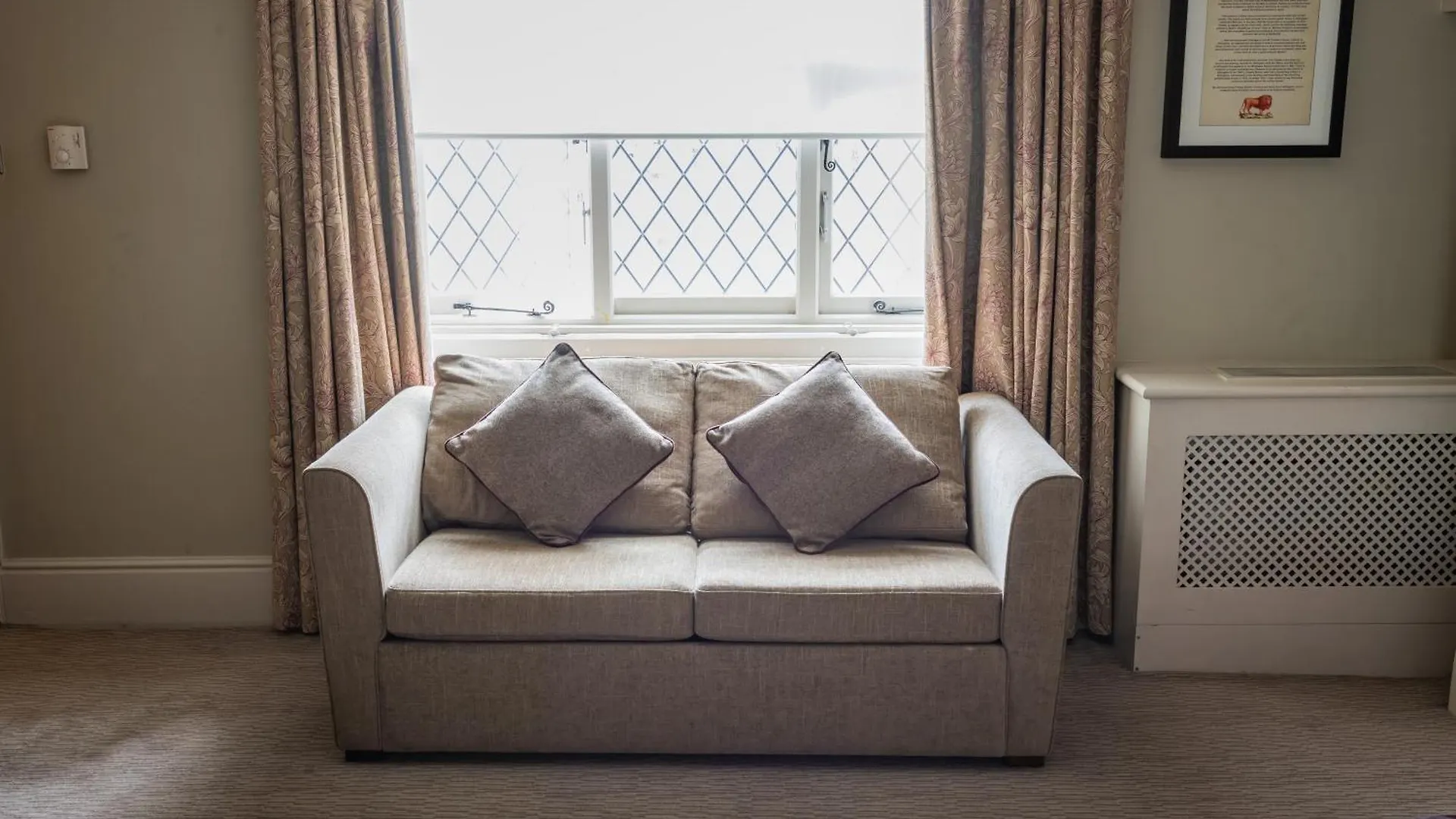 The Red Lion Hotel Hillingdon 3*,